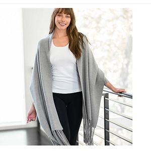 Mer-Sea and Co. Anywhere Wrap in Gray
